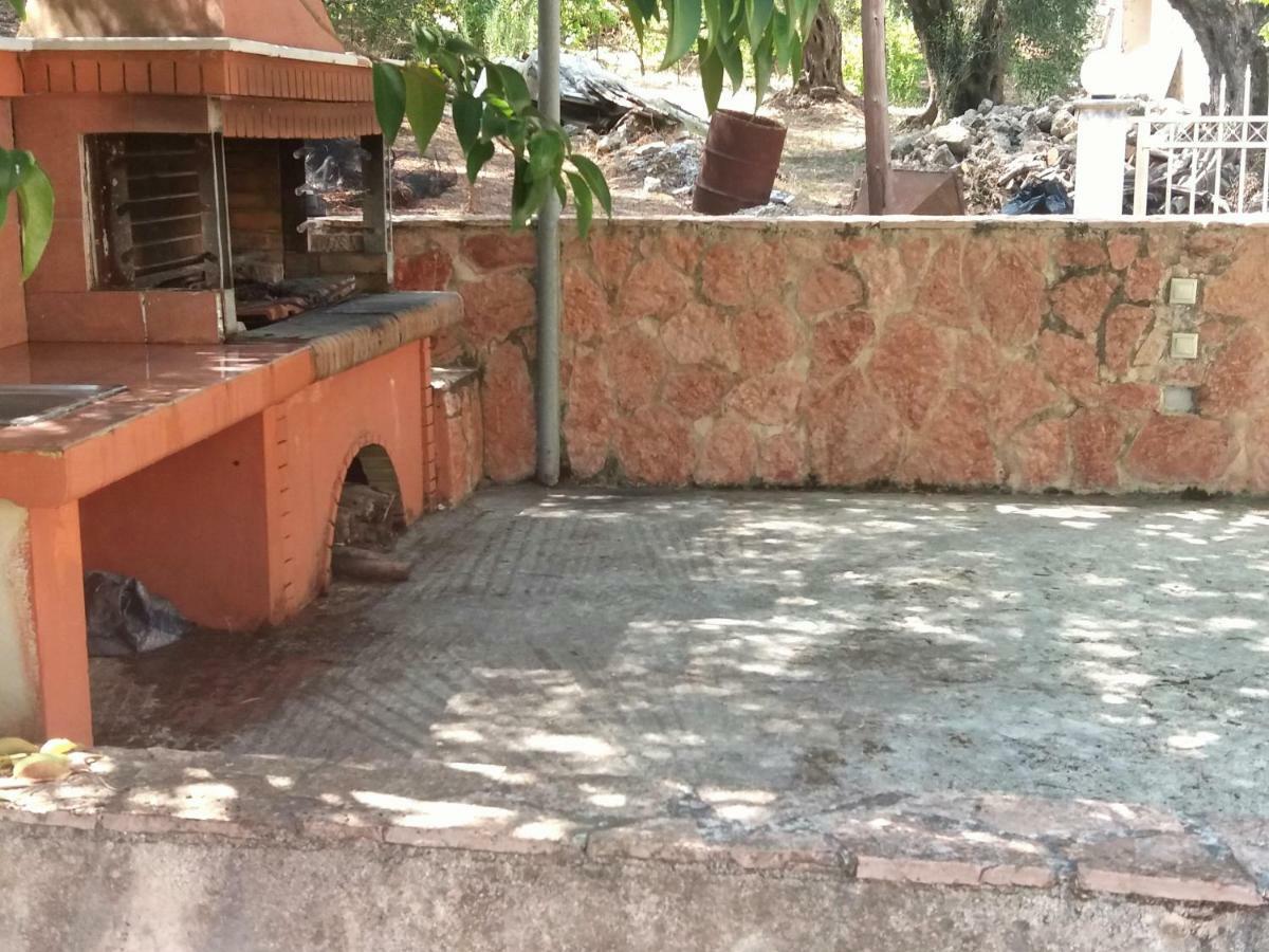 Areti'S Apartment Агиос Георгиос Пагон Екстериор снимка