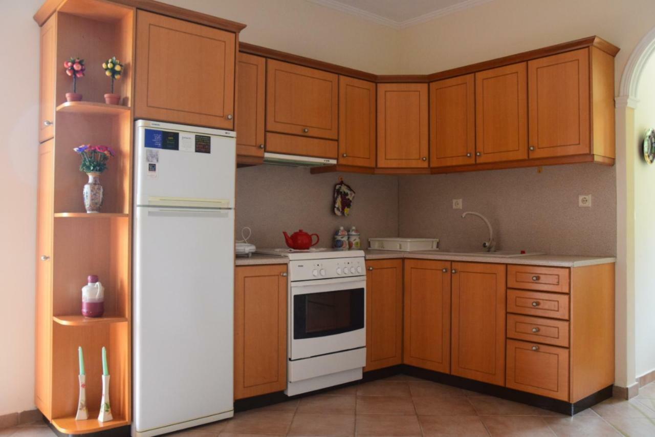 Areti'S Apartment Агиос Георгиос Пагон Екстериор снимка