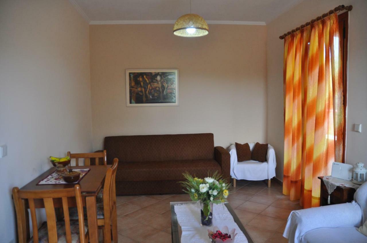 Areti'S Apartment Агиос Георгиос Пагон Екстериор снимка
