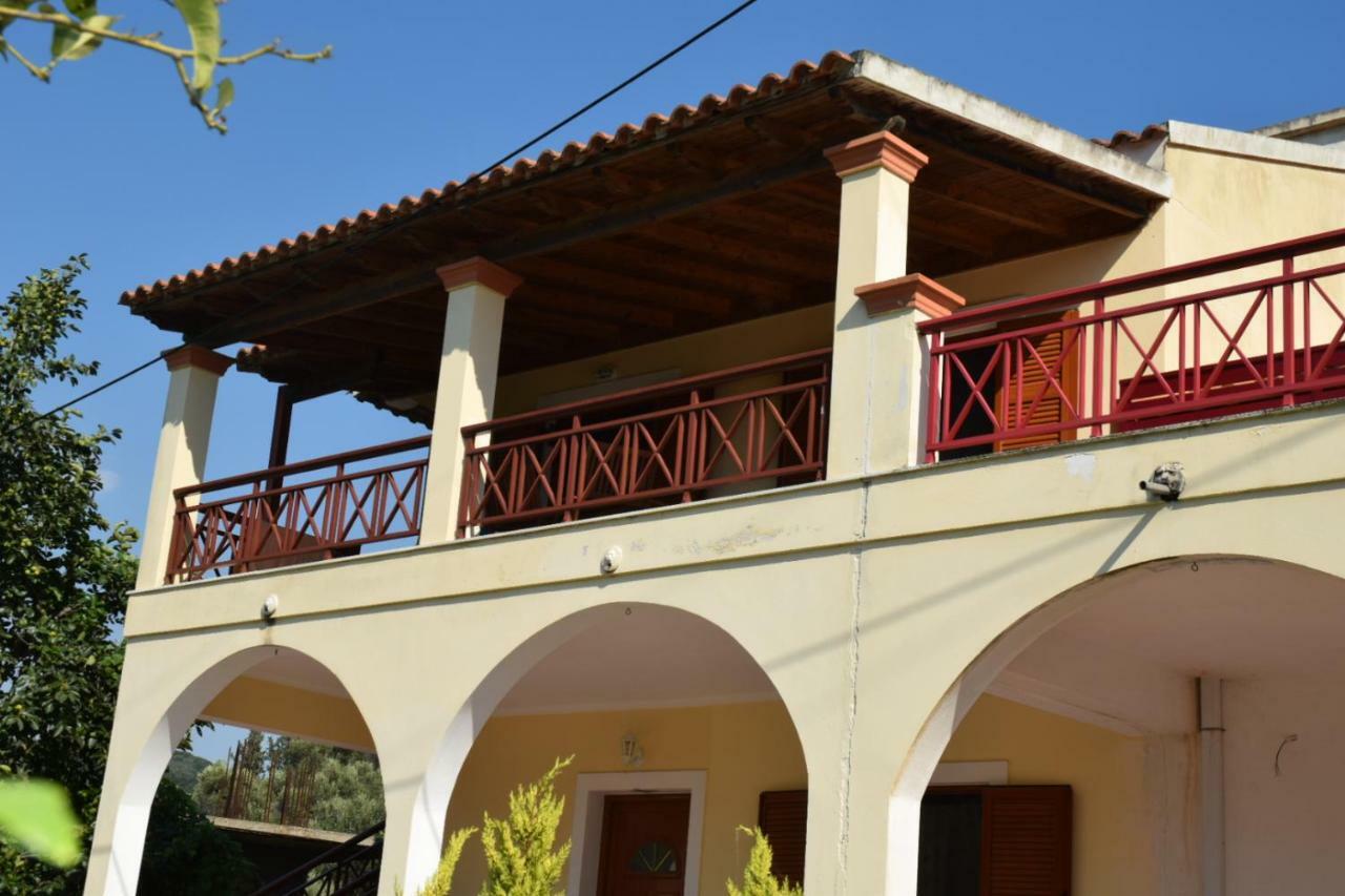 Areti'S Apartment Агиос Георгиос Пагон Екстериор снимка
