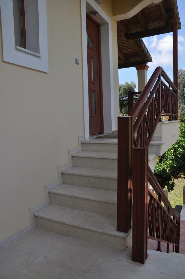 Areti'S Apartment Агиос Георгиос Пагон Екстериор снимка