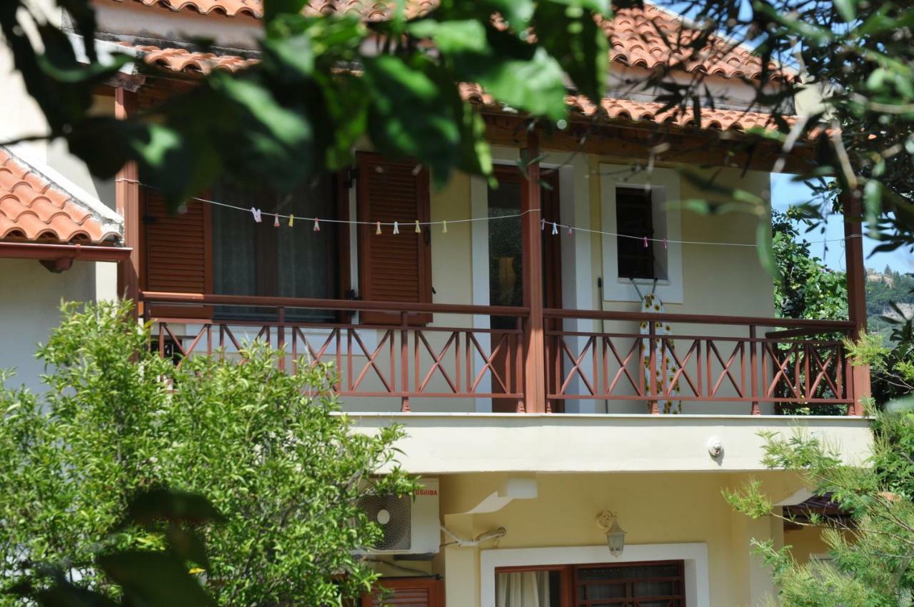 Areti'S Apartment Агиос Георгиос Пагон Екстериор снимка