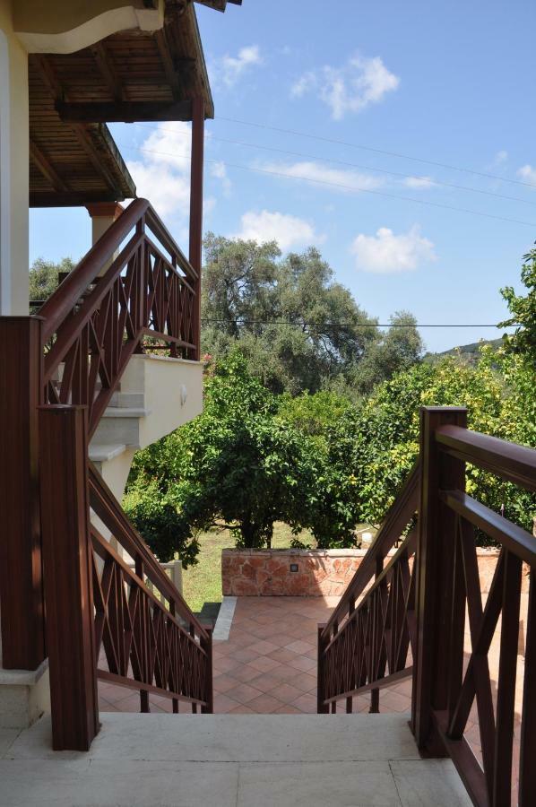 Areti'S Apartment Агиос Георгиос Пагон Екстериор снимка