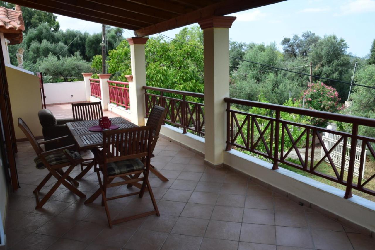 Areti'S Apartment Агиос Георгиос Пагон Екстериор снимка